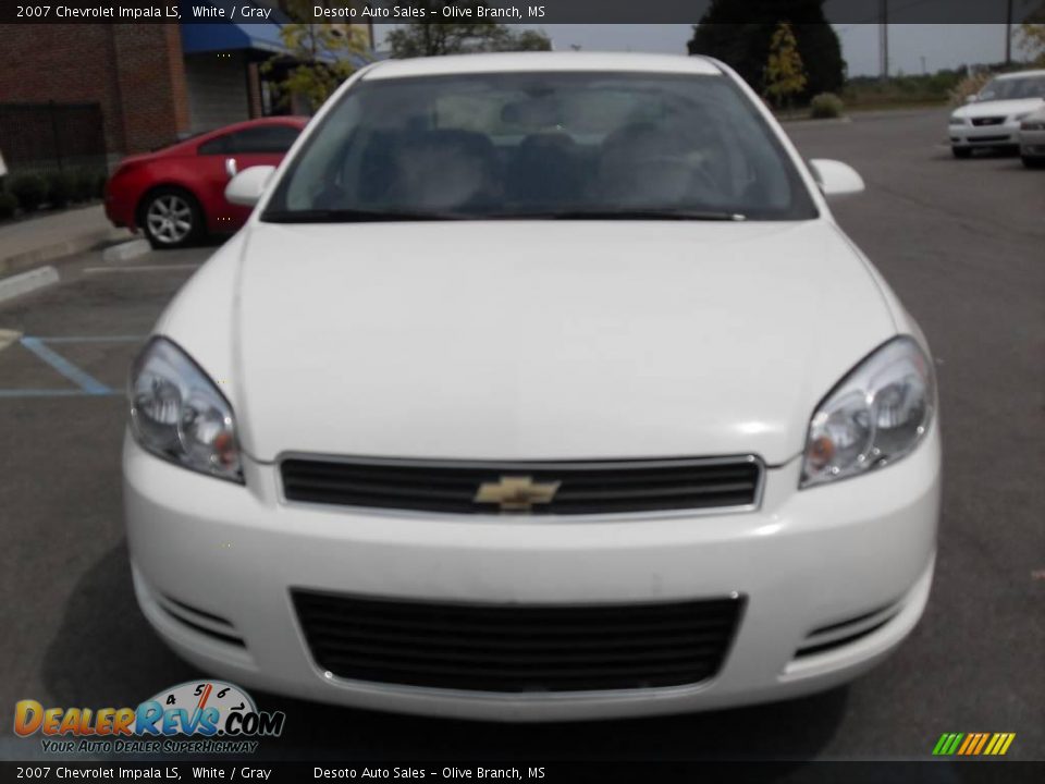 2007 Chevrolet Impala LS White / Gray Photo #3