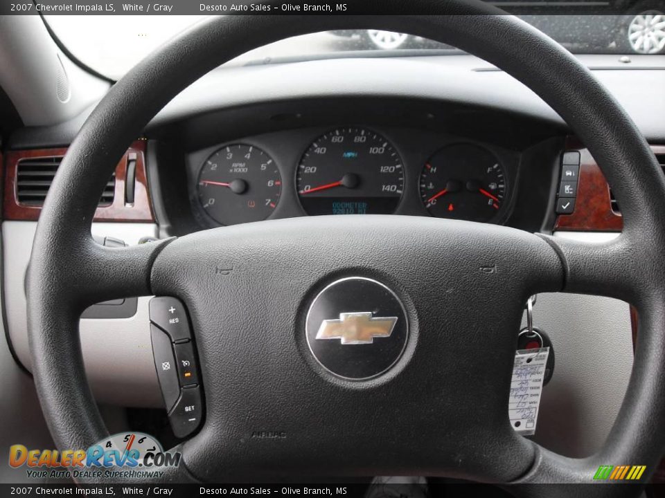 2007 Chevrolet Impala LS White / Gray Photo #10