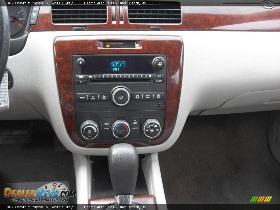2007 Chevrolet Impala LS White / Gray Photo #11
