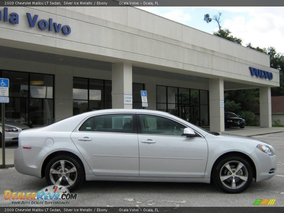 2009 Chevrolet Malibu LT Sedan Silver Ice Metallic / Ebony Photo #2