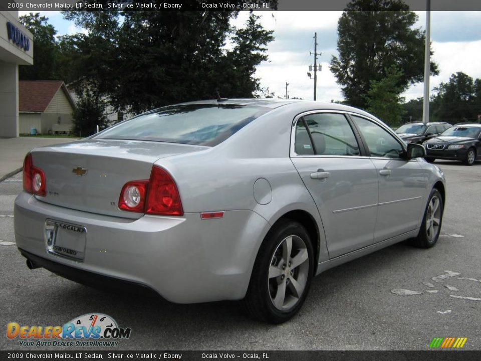 2009 Chevrolet Malibu LT Sedan Silver Ice Metallic / Ebony Photo #3