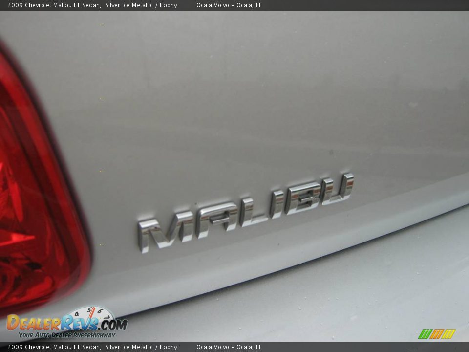 2009 Chevrolet Malibu LT Sedan Silver Ice Metallic / Ebony Photo #10