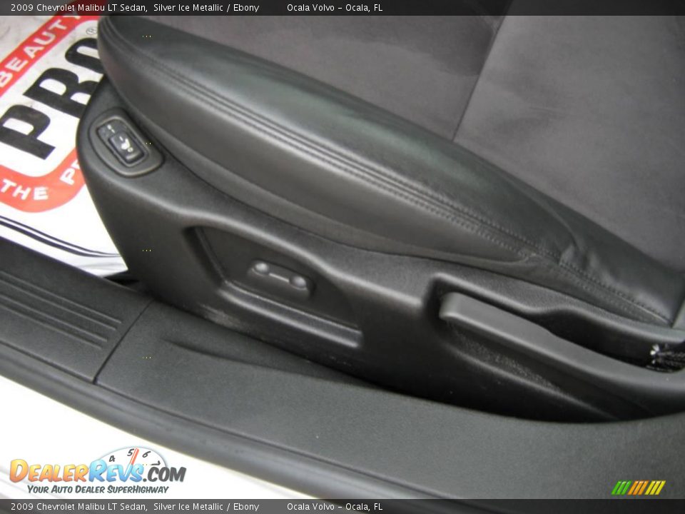 2009 Chevrolet Malibu LT Sedan Silver Ice Metallic / Ebony Photo #16
