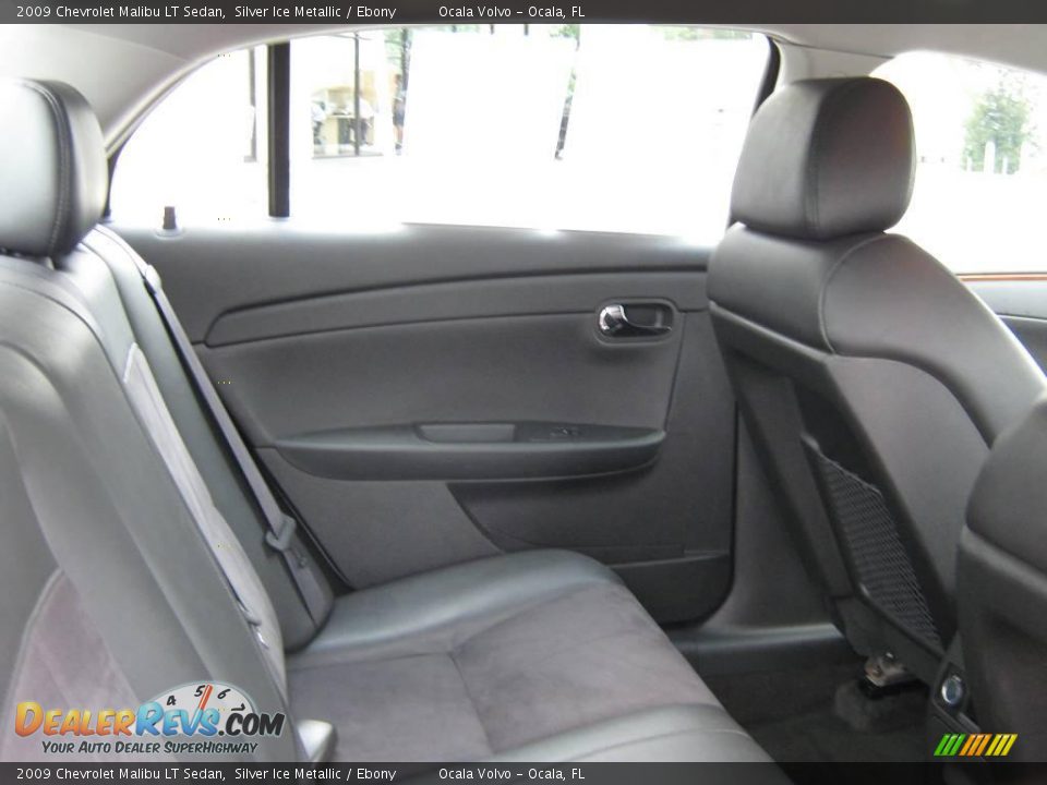 2009 Chevrolet Malibu LT Sedan Silver Ice Metallic / Ebony Photo #20