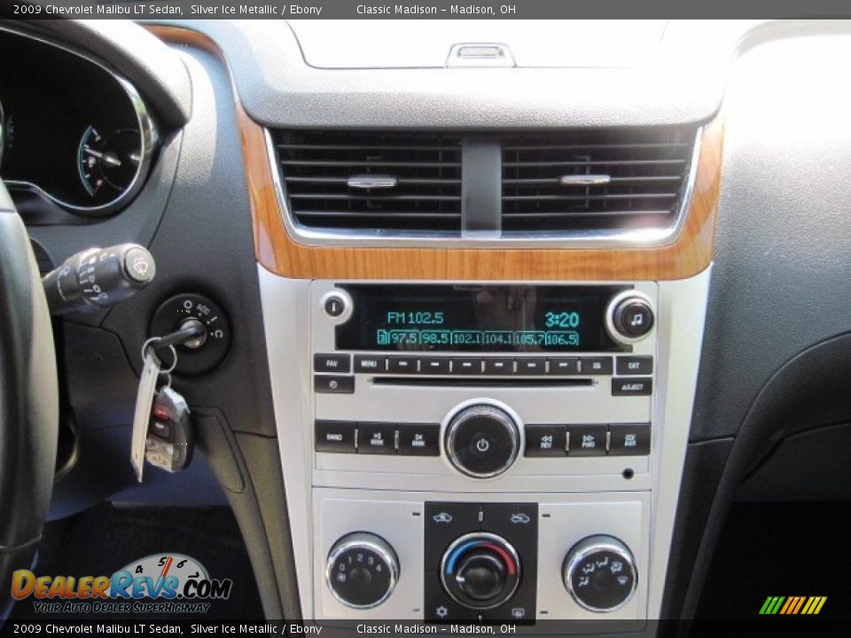 2009 Chevrolet Malibu LT Sedan Silver Ice Metallic / Ebony Photo #24