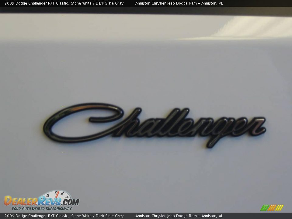 2009 Dodge Challenger R/T Classic Stone White / Dark Slate Gray Photo #9