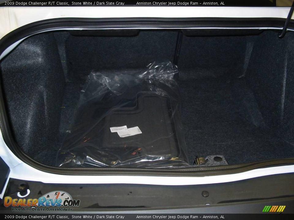 2009 Dodge Challenger R/T Classic Stone White / Dark Slate Gray Photo #12