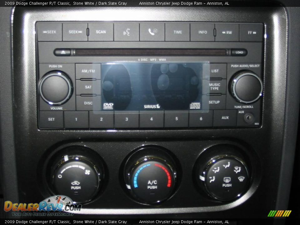 2009 Dodge Challenger R/T Classic Stone White / Dark Slate Gray Photo #17
