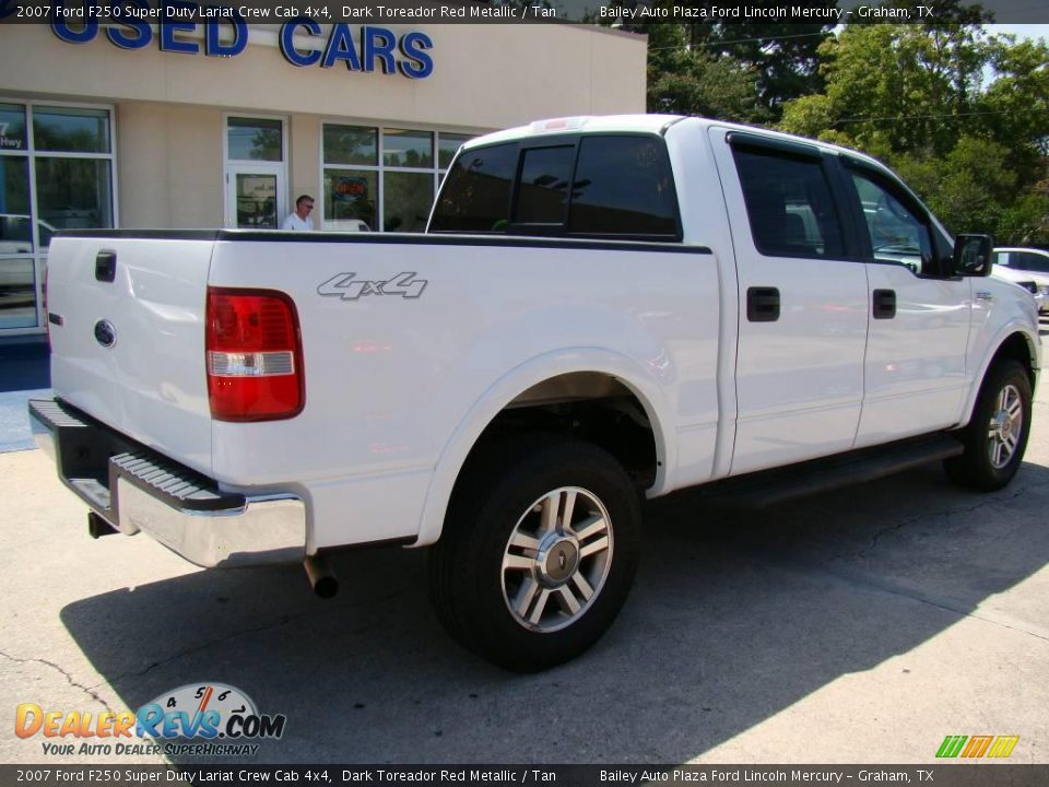 2007 Ford F250 Super Duty Lariat Crew Cab 4x4 Dark Toreador Red Metallic / Tan Photo #16