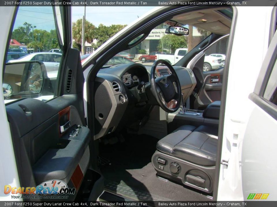 2007 Ford F250 Super Duty Lariat Crew Cab 4x4 Dark Toreador Red Metallic / Tan Photo #17