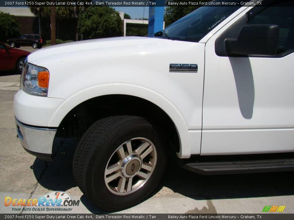 2007 Ford F250 Super Duty Lariat Crew Cab 4x4 Dark Toreador Red Metallic / Tan Photo #31
