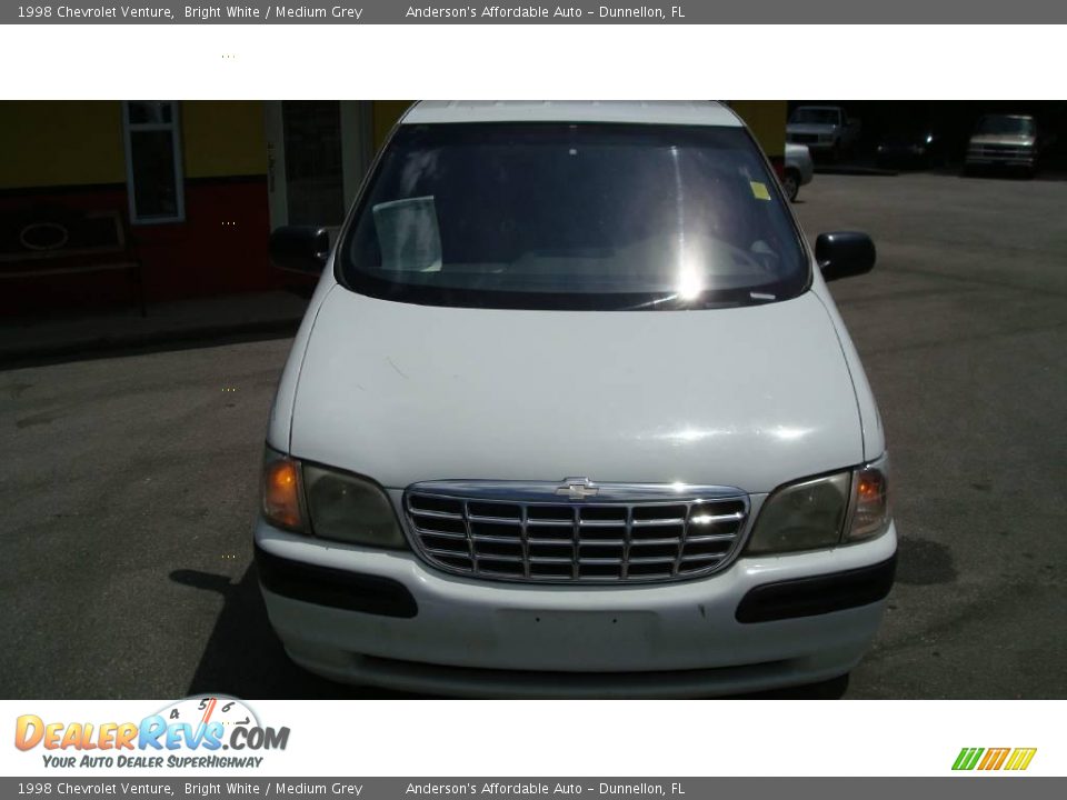 1998 Chevrolet Venture Bright White / Medium Grey Photo #3