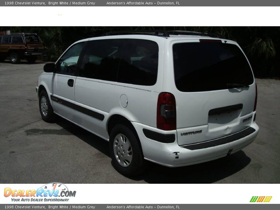 1998 Chevrolet Venture Bright White / Medium Grey Photo #8