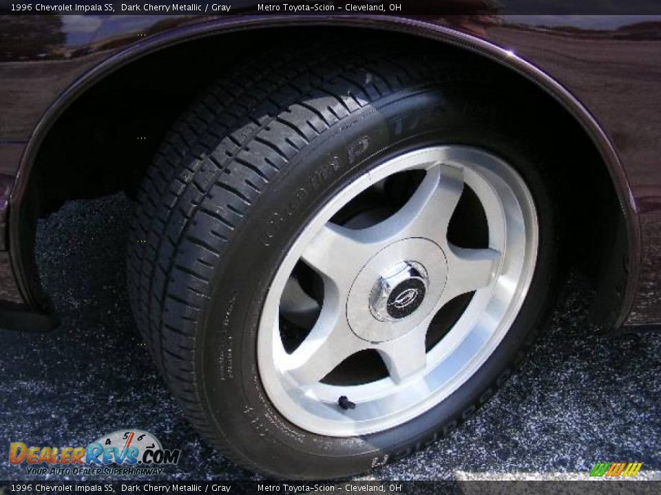 1996 Chevrolet Impala SS Dark Cherry Metallic / Gray Photo #25