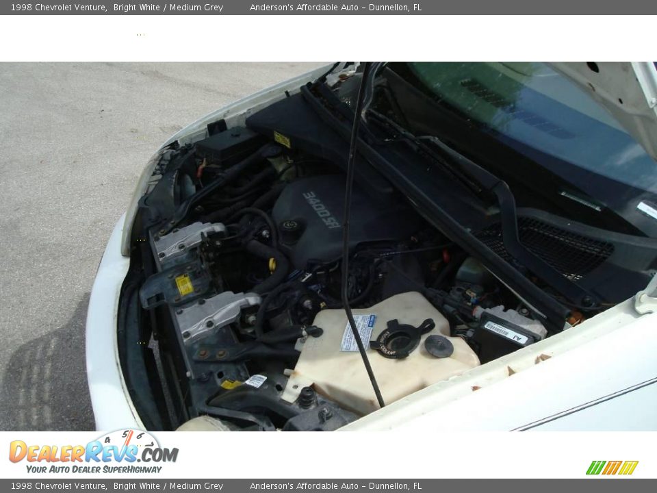 1998 Chevrolet Venture Bright White / Medium Grey Photo #20