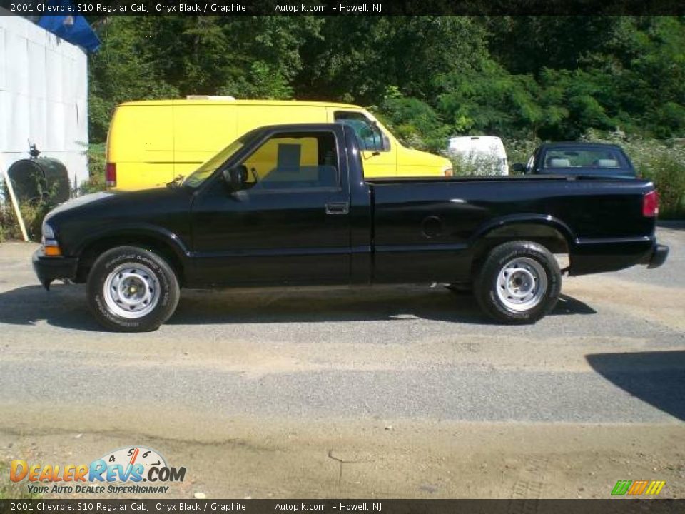 2001 Chevrolet S10 Regular Cab Onyx Black / Graphite Photo #4