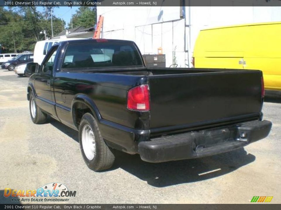 2001 Chevrolet S10 Regular Cab Onyx Black / Graphite Photo #5