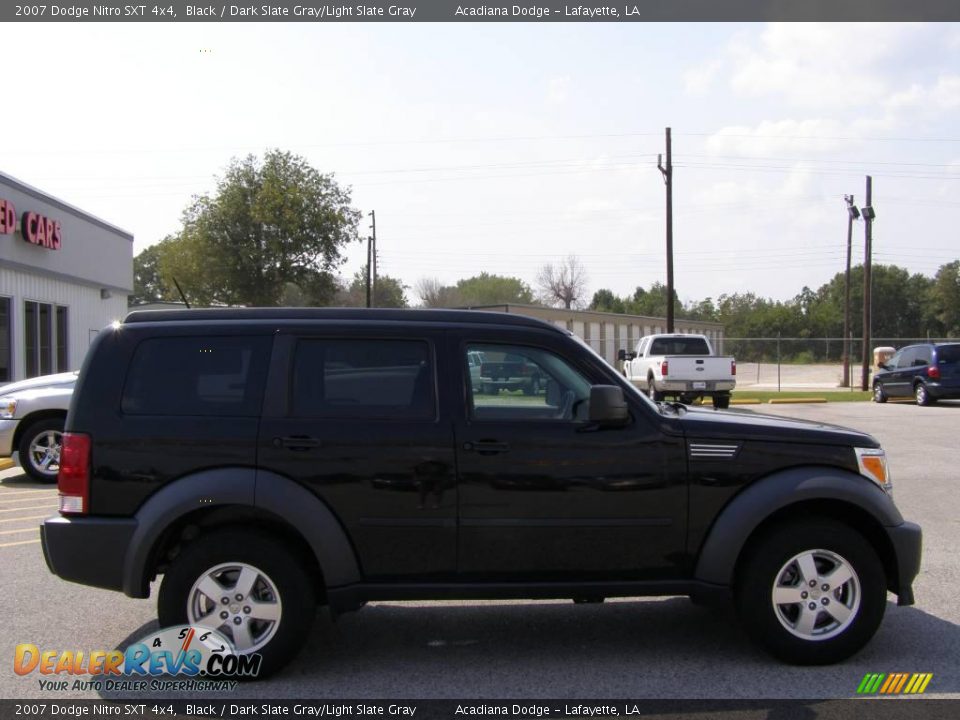 2007 Dodge Nitro SXT 4x4 Black / Dark Slate Gray/Light Slate Gray Photo #2
