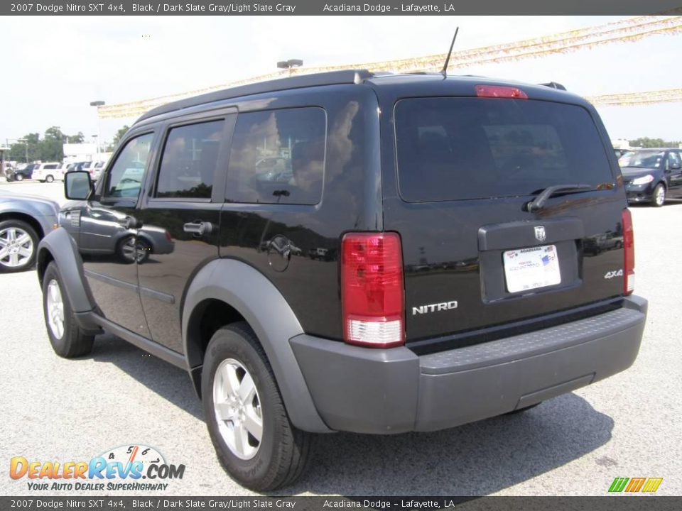 2007 Dodge Nitro SXT 4x4 Black / Dark Slate Gray/Light Slate Gray Photo #5