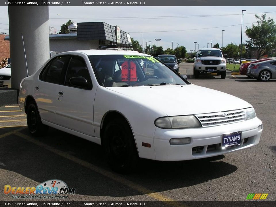 1997 Nissan Altima Cloud White / Tan Photo #3
