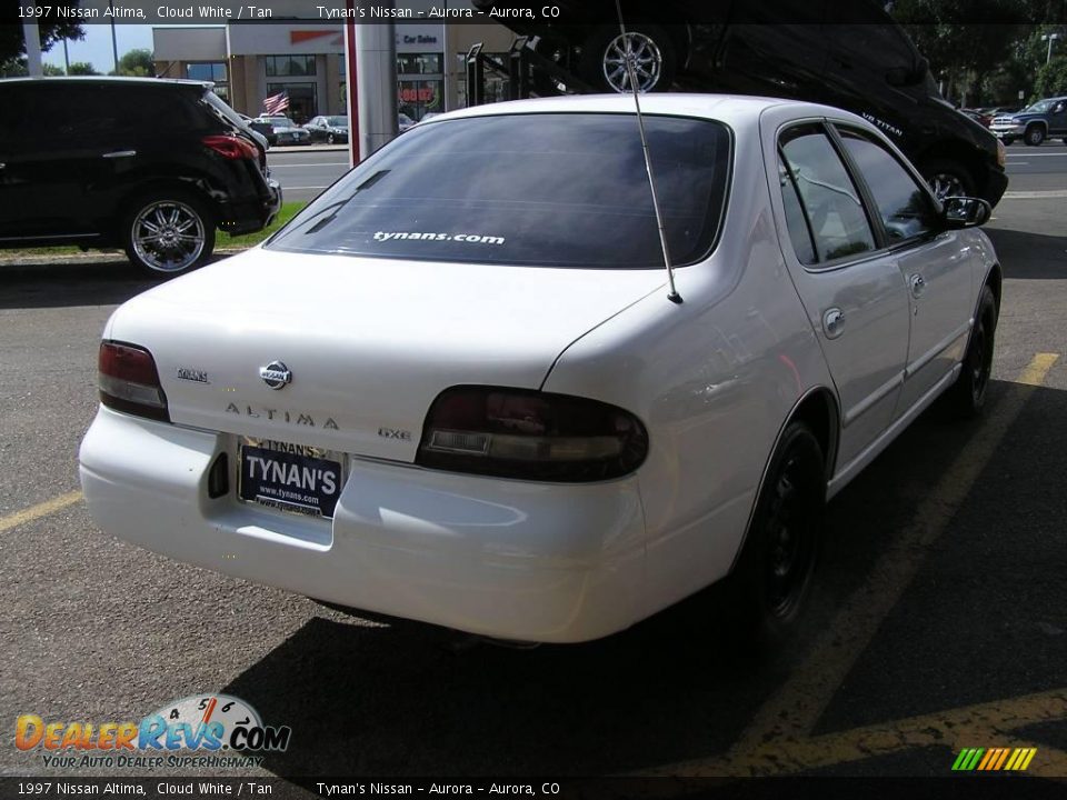 1997 Nissan Altima Cloud White / Tan Photo #6