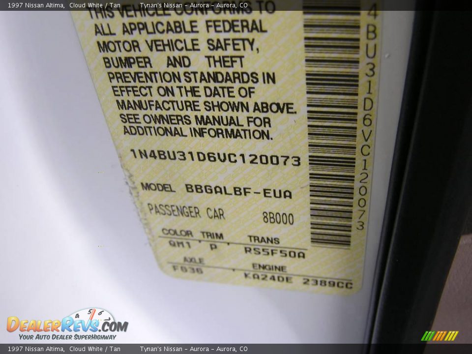 1997 Nissan Altima Cloud White / Tan Photo #21