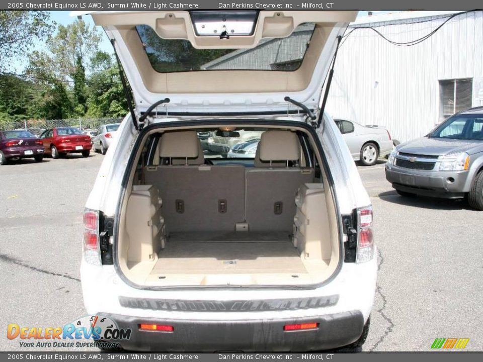 2005 Chevrolet Equinox LS AWD Summit White / Light Cashmere Photo #7