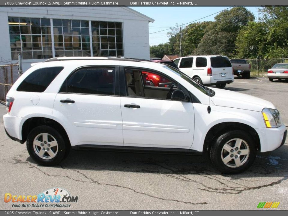 2005 Chevrolet Equinox LS AWD Summit White / Light Cashmere Photo #9
