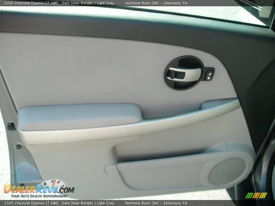 2005 Chevrolet Equinox LT AWD Dark Silver Metallic / Light Gray Photo #6