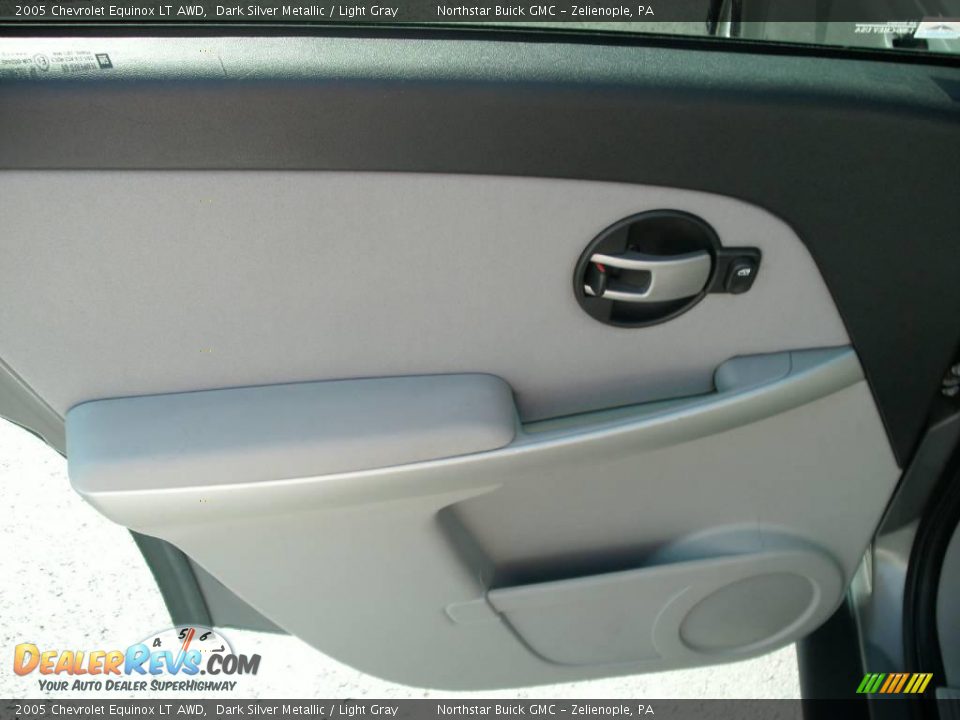 2005 Chevrolet Equinox LT AWD Dark Silver Metallic / Light Gray Photo #10