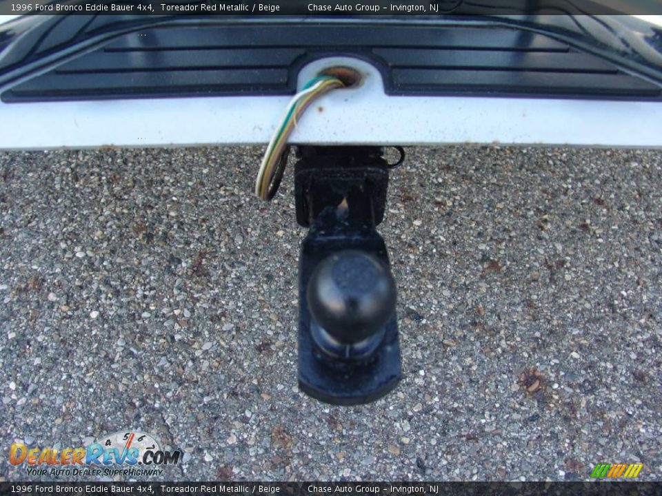 1996 Ford Bronco Eddie Bauer 4x4 Toreador Red Metallic / Beige Photo #11