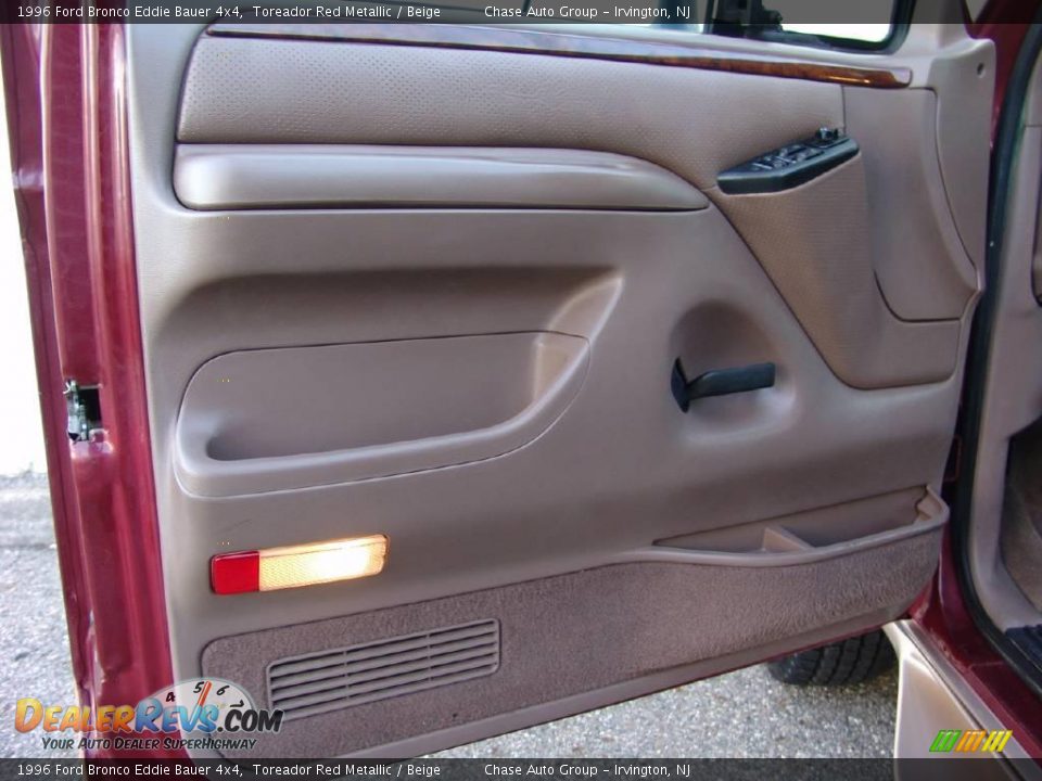 1996 Ford Bronco Eddie Bauer 4x4 Toreador Red Metallic / Beige Photo #15