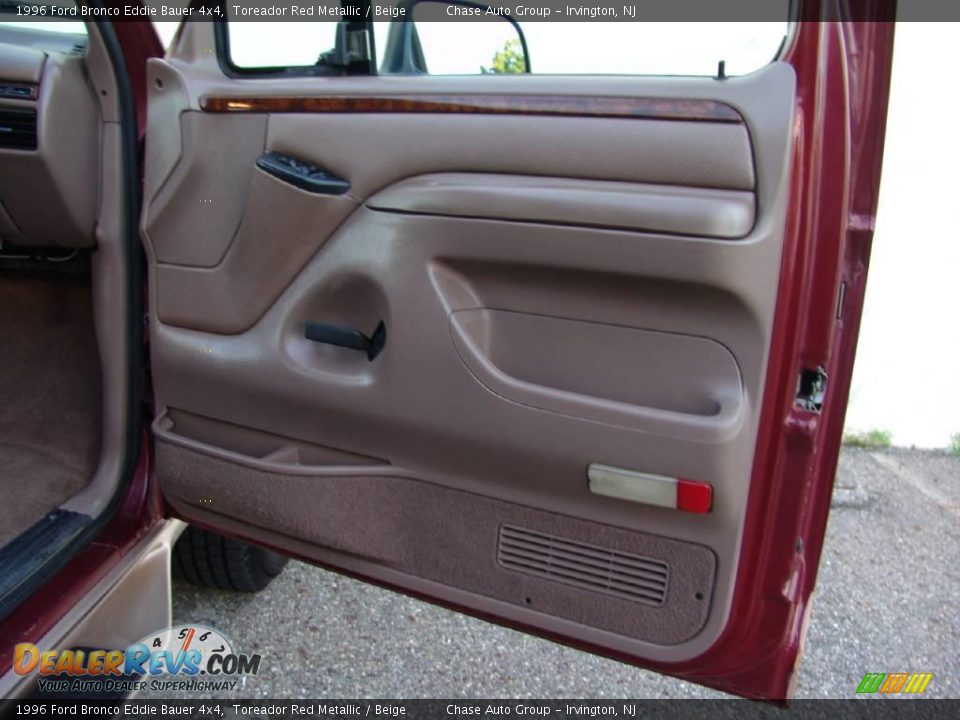 1996 Ford Bronco Eddie Bauer 4x4 Toreador Red Metallic / Beige Photo #16