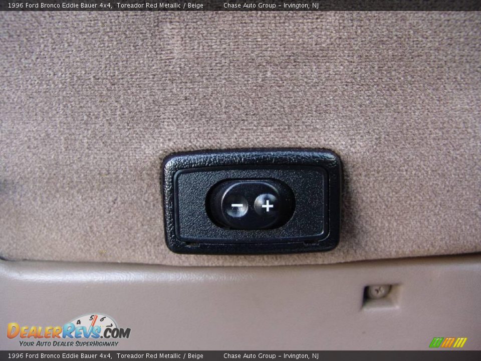1996 Ford Bronco Eddie Bauer 4x4 Toreador Red Metallic / Beige Photo #18