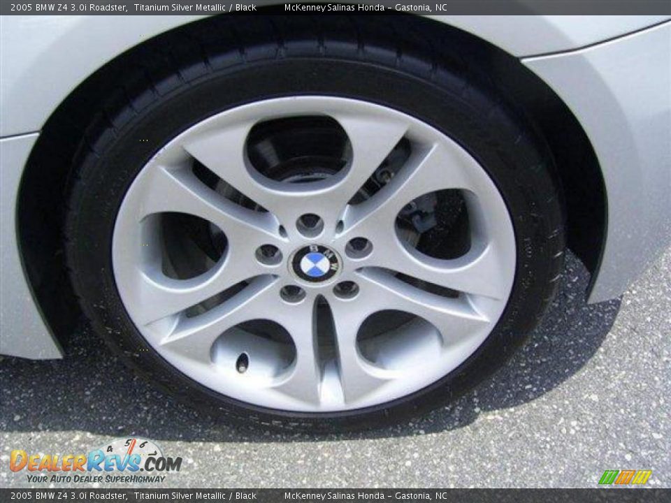 2005 BMW Z4 3.0i Roadster Titanium Silver Metallic / Black Photo #4