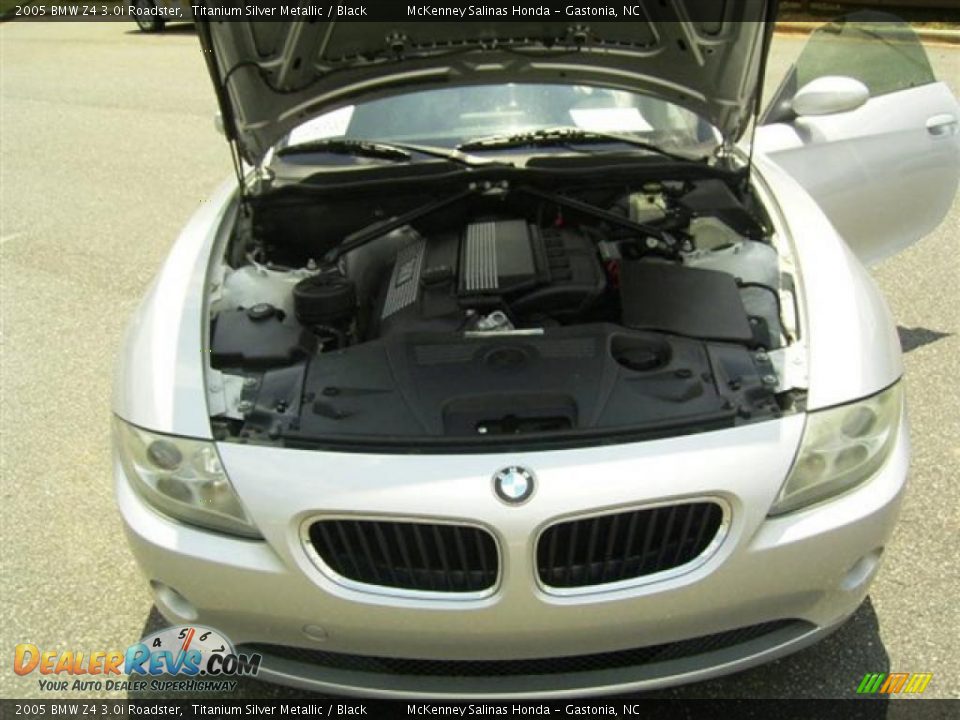 2005 BMW Z4 3.0i Roadster Titanium Silver Metallic / Black Photo #14