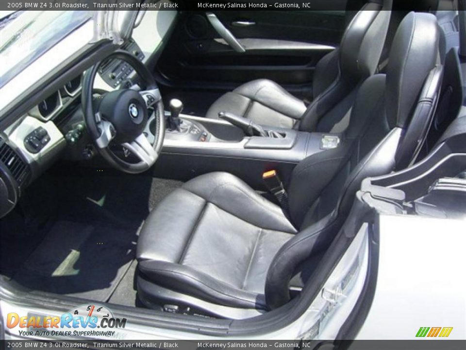 2005 BMW Z4 3.0i Roadster Titanium Silver Metallic / Black Photo #36