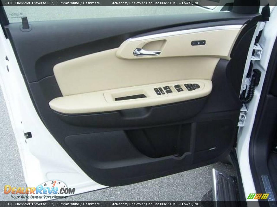 2010 Chevrolet Traverse LTZ Summit White / Cashmere Photo #7