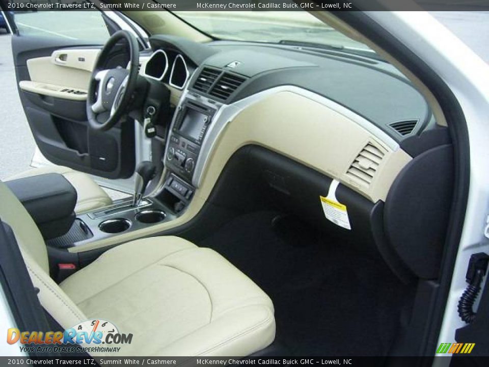 2010 Chevrolet Traverse LTZ Summit White / Cashmere Photo #14