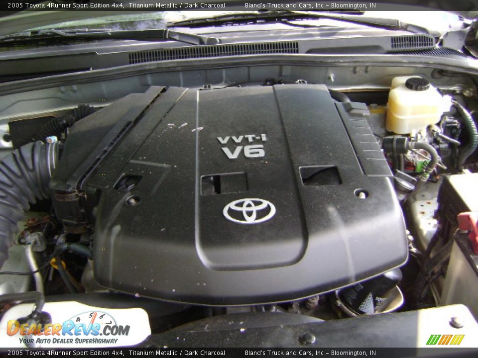 2005 Toyota 4Runner Sport Edition 4x4 Titanium Metallic / Dark Charcoal Photo #10