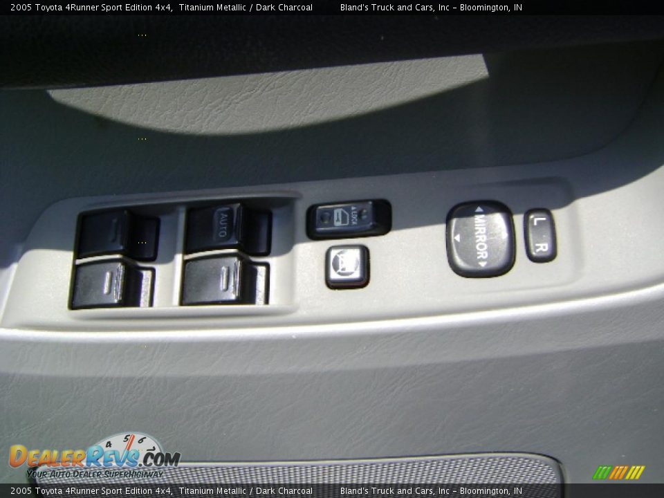 2005 Toyota 4Runner Sport Edition 4x4 Titanium Metallic / Dark Charcoal Photo #14