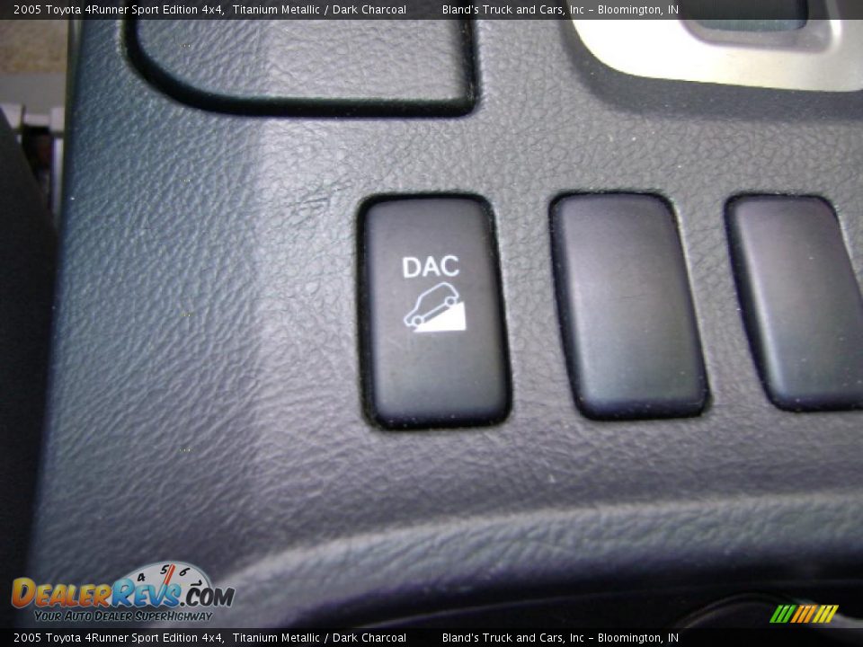 2005 Toyota 4Runner Sport Edition 4x4 Titanium Metallic / Dark Charcoal Photo #22