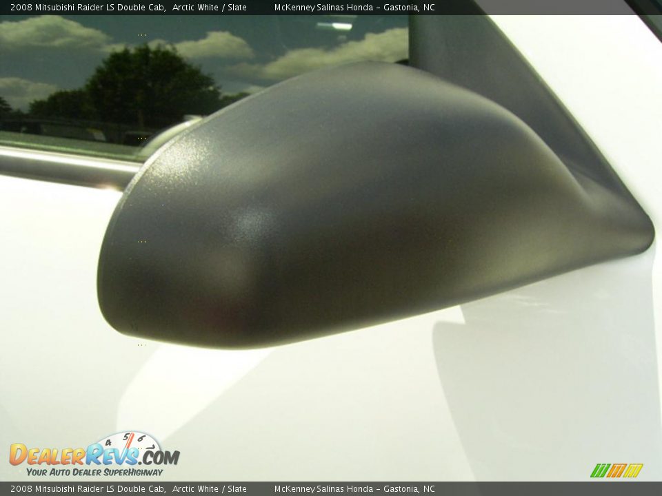 2008 Mitsubishi Raider LS Double Cab Arctic White / Slate Photo #9