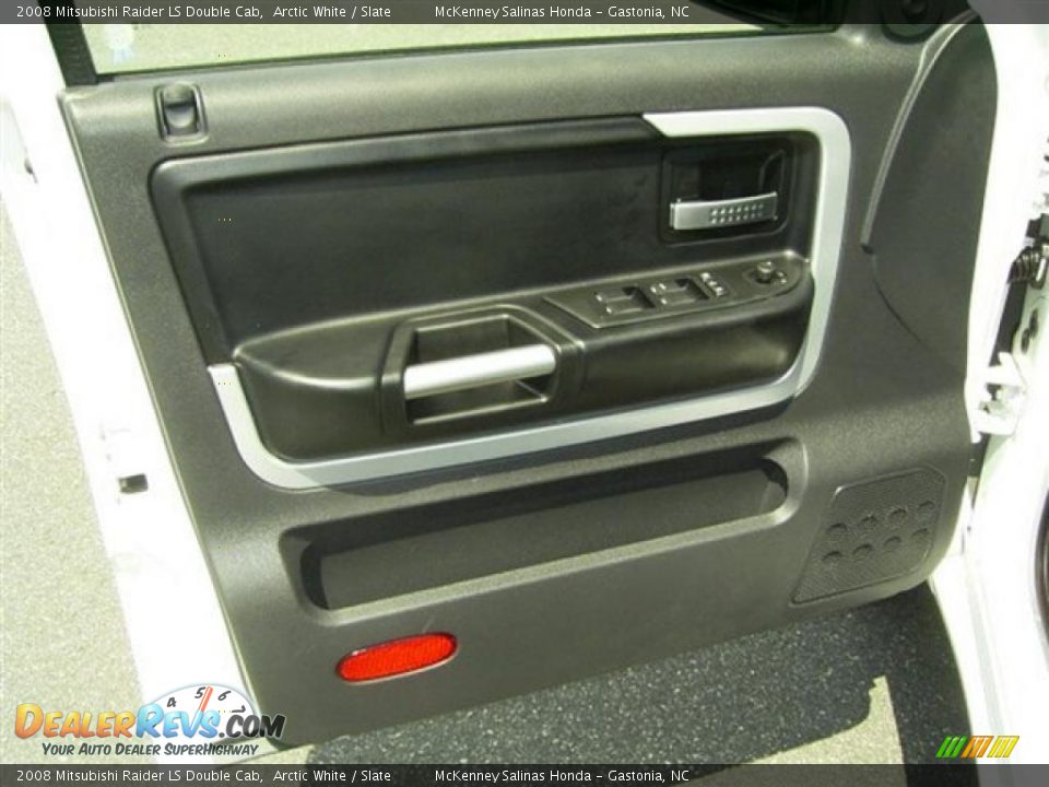 2008 Mitsubishi Raider LS Double Cab Arctic White / Slate Photo #16
