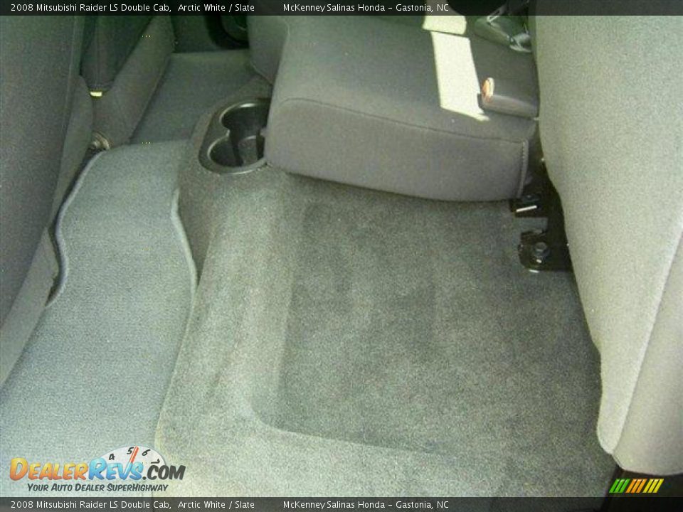 2008 Mitsubishi Raider LS Double Cab Arctic White / Slate Photo #20