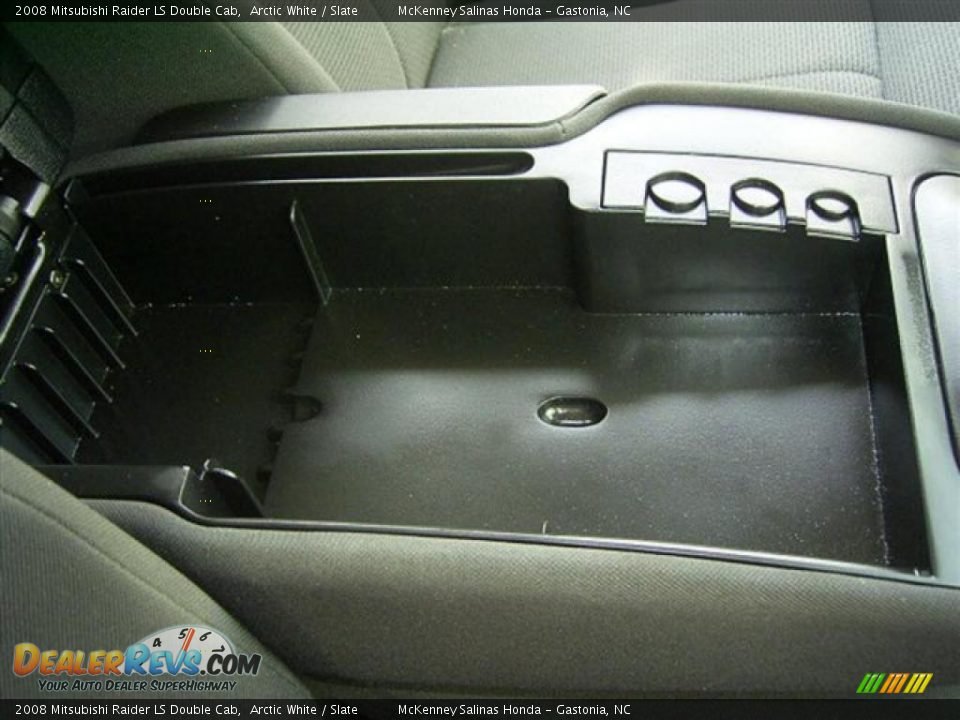2008 Mitsubishi Raider LS Double Cab Arctic White / Slate Photo #28