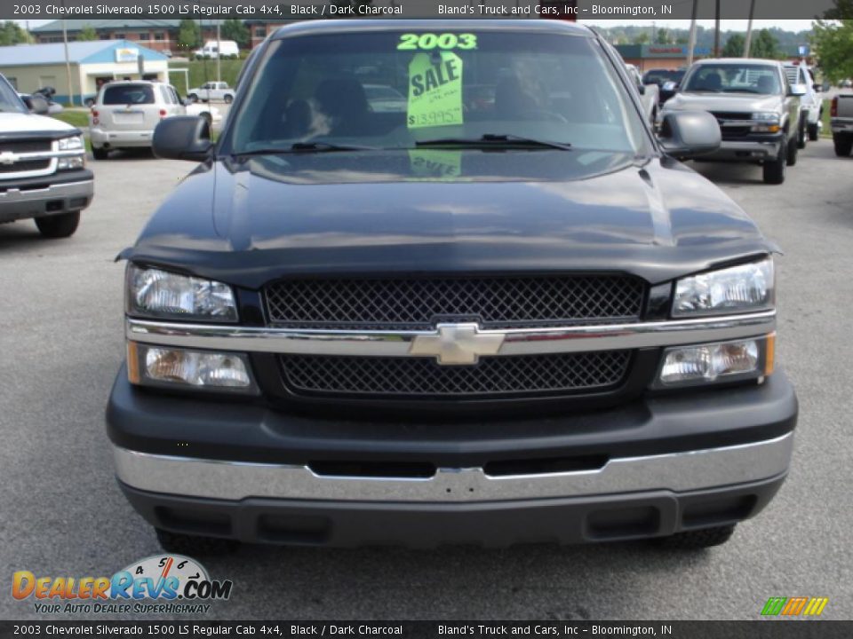 2003 Chevrolet Silverado 1500 LS Regular Cab 4x4 Black / Dark Charcoal Photo #9