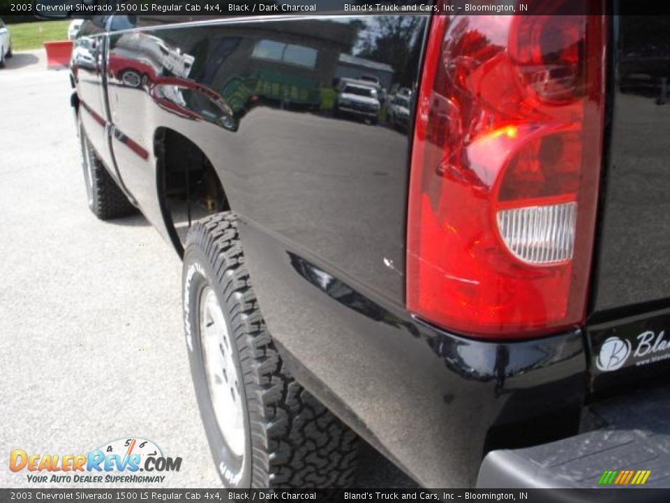 2003 Chevrolet Silverado 1500 LS Regular Cab 4x4 Black / Dark Charcoal Photo #13