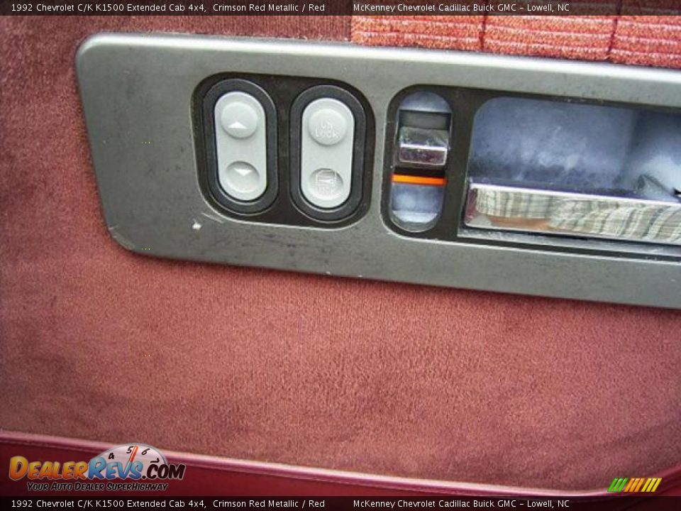 1992 Chevrolet C/K K1500 Extended Cab 4x4 Crimson Red Metallic / Red Photo #17