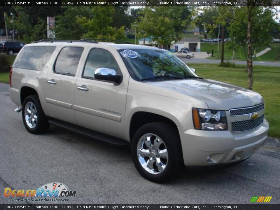 2007 Chevrolet Suburban 1500 LTZ 4x4 Gold Mist Metallic / Light Cashmere/Ebony Photo #1